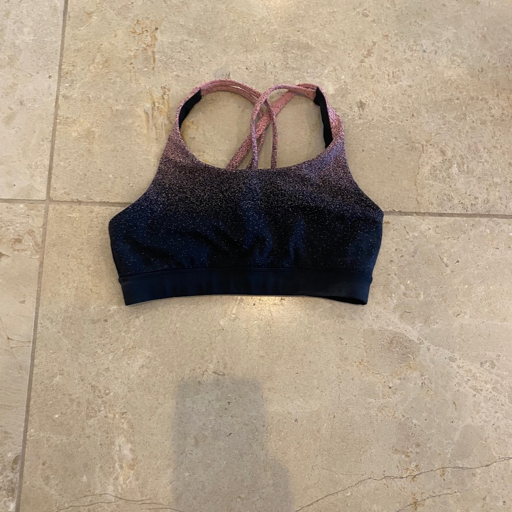 Lulu Lemon size 4 sports bra